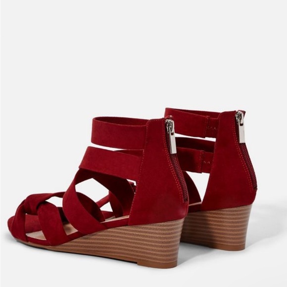 *NEW* JustFab Ismay Burgundy Brick Red Wedges - Picture 9 of 16